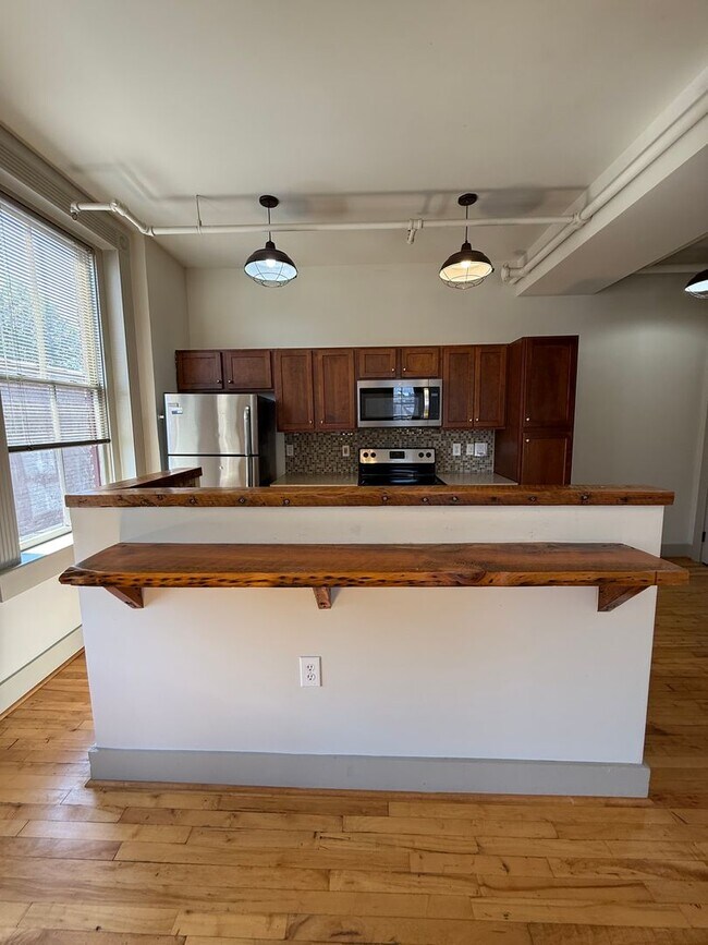 Ferrell Historic Lofts in Danville, VA - Building Photo - Interior Photo