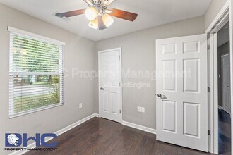 1076 Hubbard St SW in Atlanta, GA - Building Photo - Building Photo