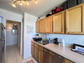 3410 N Lake Shore Dr, Unit M06H in Chicago, IL - Building Photo - Building Photo