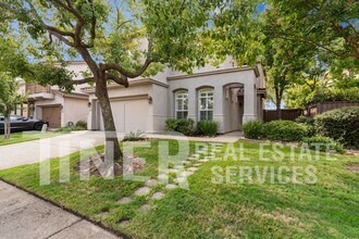 1397 Haddington Dr in Folsom, CA - Building Photo - Building Photo