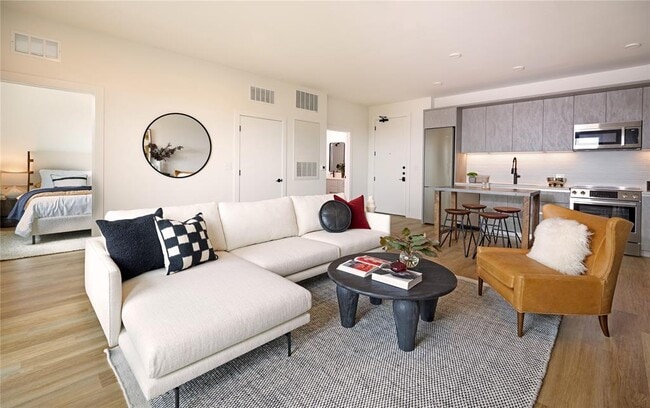 property at 4315 S Congress Ave