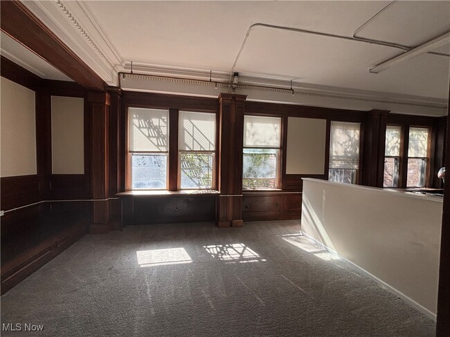 5644 Broadway Ave in Cleveland, OH - Building Photo - Building Photo