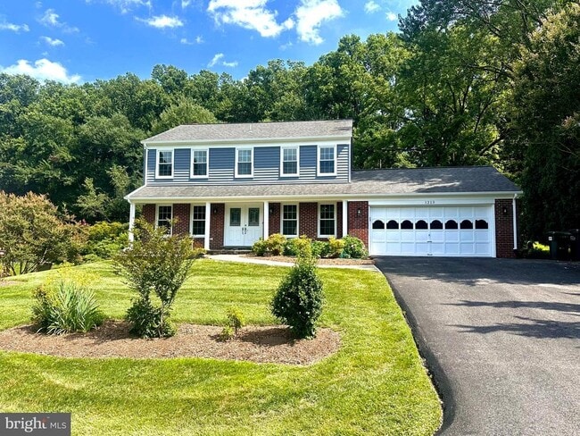 1213 Forestville Dr in Great Falls, VA - Building Photo - Building Photo