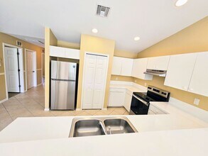 228 Hightower Ave S in Lehigh Acres, FL - Building Photo - Building Photo