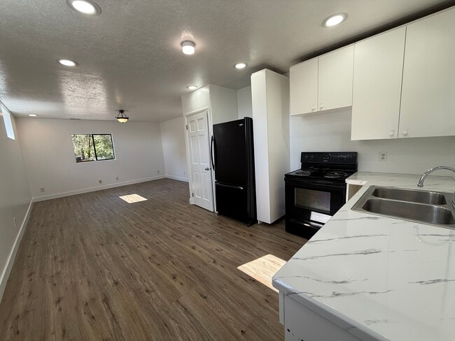 property at 5366 S Jordan Canal Rd