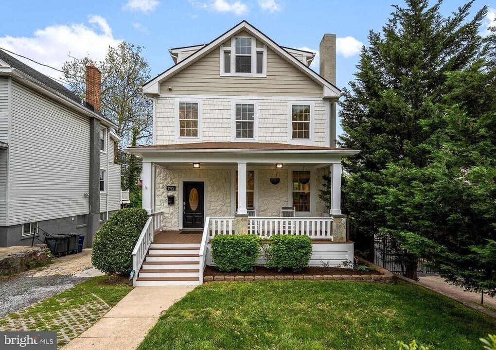 2925 South Dakota Ave NE in Washington, DC - Building Photo