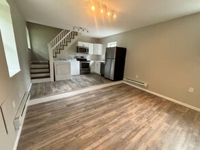 501 E Montgomery Ave in North Wales, PA - Building Photo - Building Photo