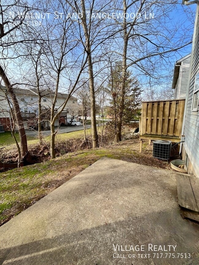 492 N Walnut St in Dallastown, PA - Building Photo - Building Photo