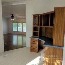 515 McKinney Rd in Simpsonville, SC - Building Photo - Building Photo