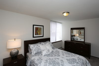 Riverland Apartments in Milwaukee, WI - Foto de edificio - Interior Photo