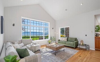 3851 Cliffside Dr in Bellingham, WA - Foto de edificio - Building Photo