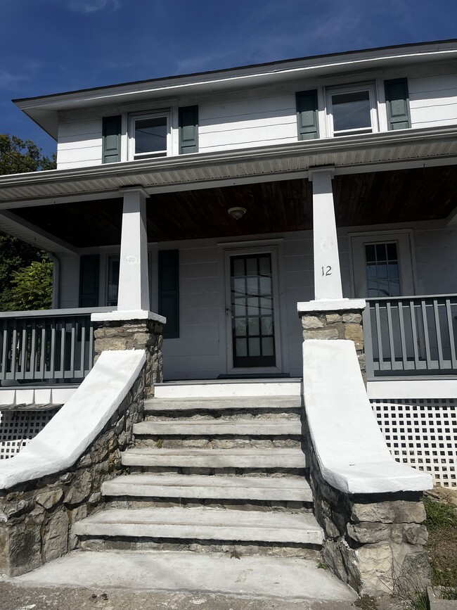 12 S Plank Rd, Unit 12 South Plank
