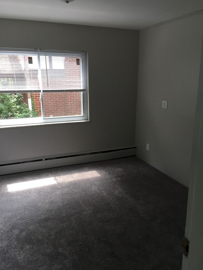 518 S Pugh St, Unit Unit #3 in State College, PA - Building Photo - Building Photo