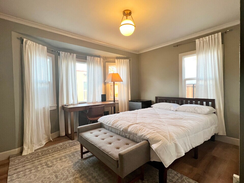 3467 W 71st St in Los Angeles, CA - Foto de edificio