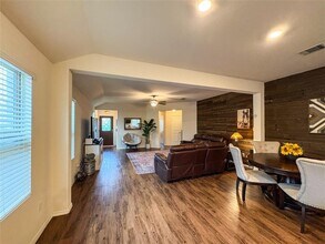 307 Andesite Trl in Buda, TX - Building Photo - Building Photo