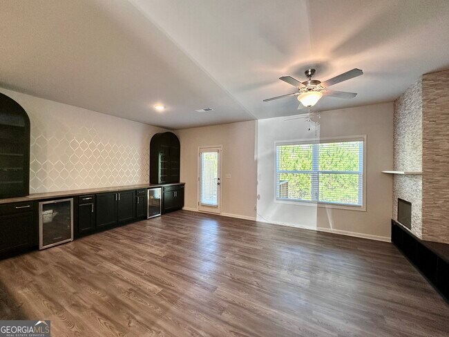 7012 Fringe Flower Dr in Austell, GA - Building Photo - Building Photo