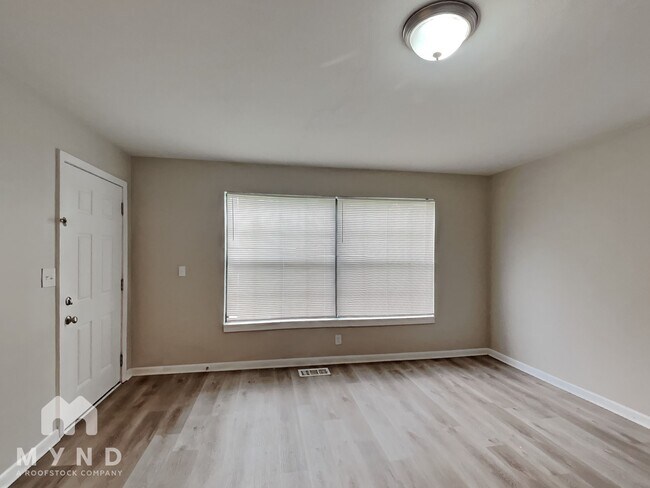 6627 Almond Ave in Jacksonville, FL - Building Photo - Building Photo