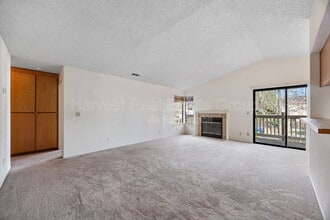 38860 Cherry Glen Common in Fremont, CA - Building Photo - Building Photo