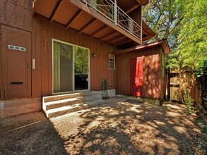 206 Park Ln in Austin, TX - Building Photo - Building Photo
