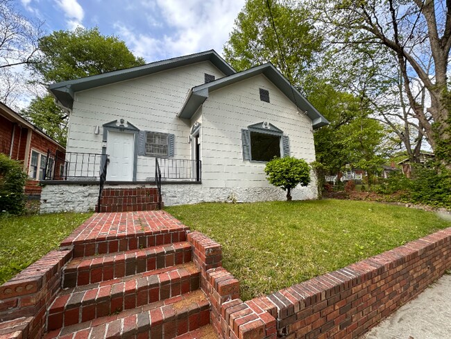 property at 1111 Lawton Pl SW