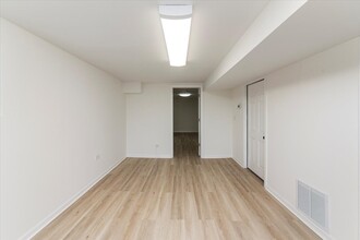 5639 N Artesian Ave in Chicago, IL - Building Photo - Building Photo