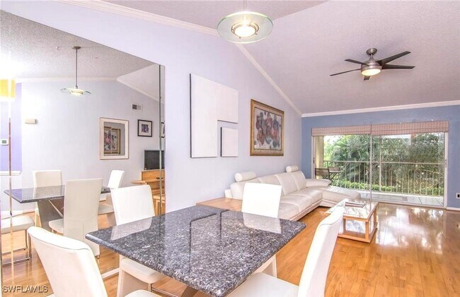 property at 613 Squire Cir