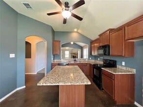 857 Sundance Rd in Stephenville, TX - Building Photo - Building Photo