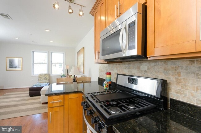 326 14th Place Northeast, Unit #4