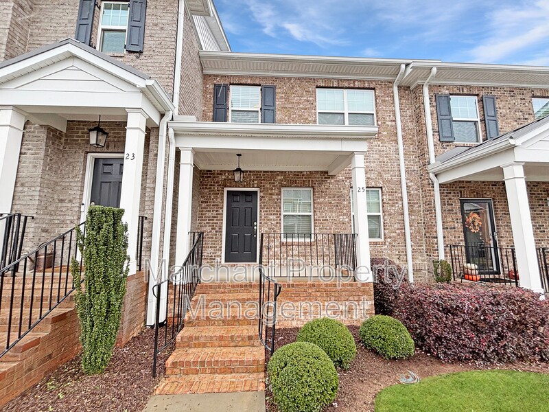 25 Peckham St in Greenville, SC - Building Photo