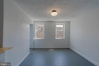 202 S Regester St in Baltimore, MD - Building Photo - Building Photo
