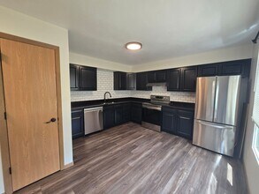 408 Harding St in Lower Burrell, PA - Building Photo - Building Photo
