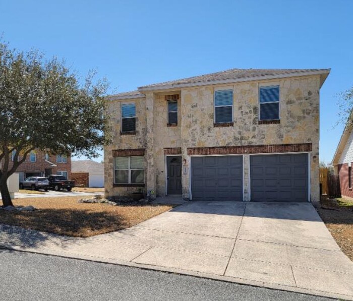 3722 Cascade Cove in San Antonio, TX - Building Photo