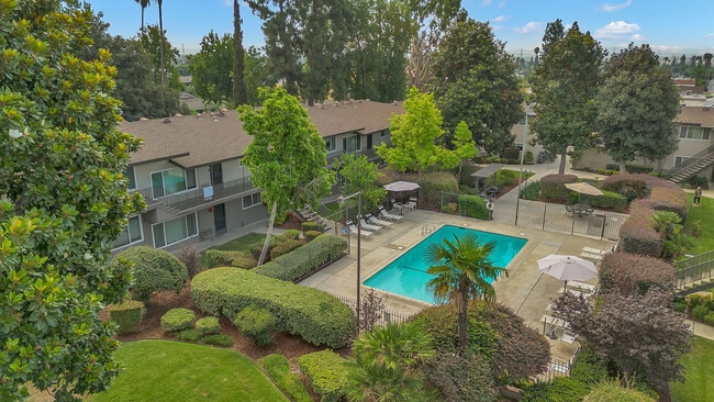 Royal Park Apartments