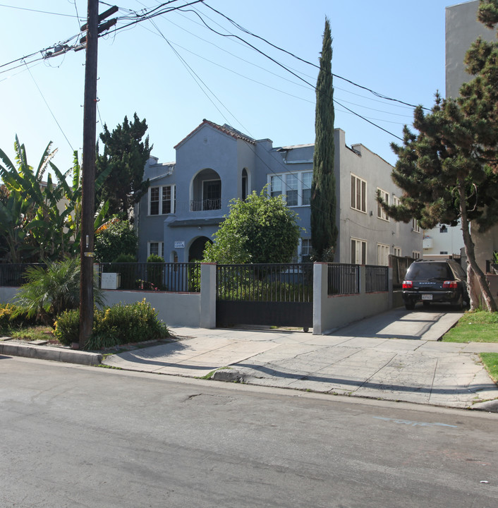 1253 N Ardmor Ave in Los Angeles, CA - Building Photo