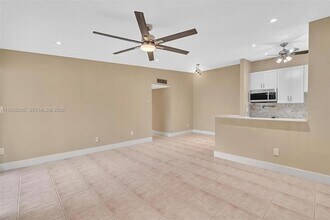 9487 W McNab Rd in Tamarac, FL - Building Photo - Building Photo