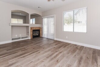 892 Shining Rose Pl in Henderson, NV - Building Photo - Building Photo