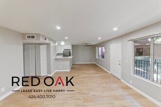 14748 Burbank Blvd in Los Angeles, CA - Building Photo - Building Photo