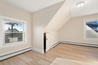 374 Shirley St in Winthrop, MA - Building Photo - Building Photo