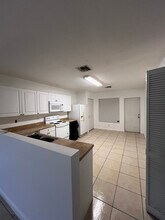 1311 Emerald Terrace in Fort Pierce, FL - Building Photo - Building Photo