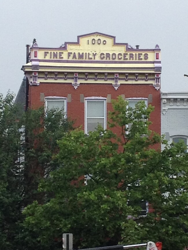 1332 10th St NW in Washington, DC - Foto de edificio - Building Photo