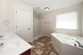 1756 Logan Ridge Cir in Loganville, GA - Foto de edificio - Building Photo