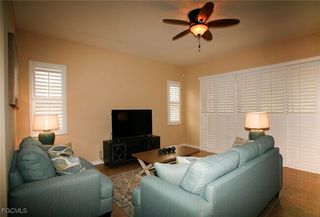 11070 Esteban Dr