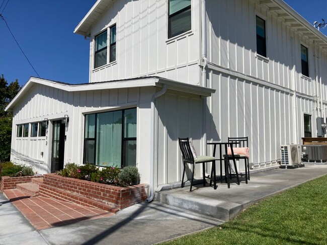 property at 713 Diamond St
