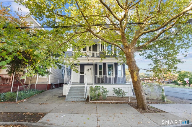 property at 292 W Ivy St