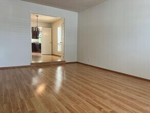 2340 Shannon Dr in South San Francisco, CA - Building Photo - Building Photo