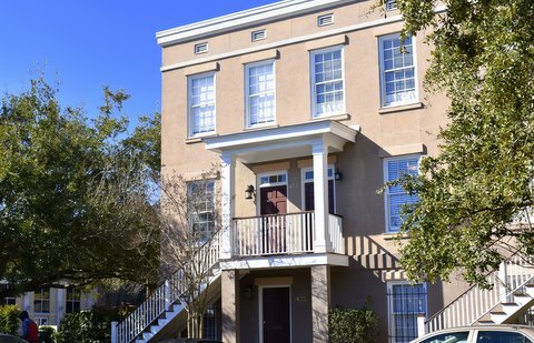 property at 433 Montgomery St