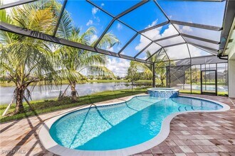 11847 Hydrangea Pl in Naples, FL - Foto de edificio - Building Photo