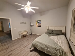 11305 W Pinehollow Dr in Surprise, AZ - Building Photo - Building Photo