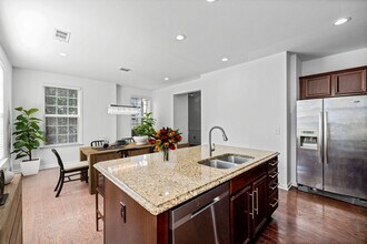 4228 Laurel Creek Ct SE in Smyrna, GA - Building Photo - Building Photo