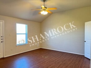 1209 Sironia Trail in McGregor, TX - Building Photo - Building Photo